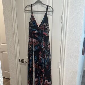White House, black market, spaghetti strap, Black Maxi Dress size 6
